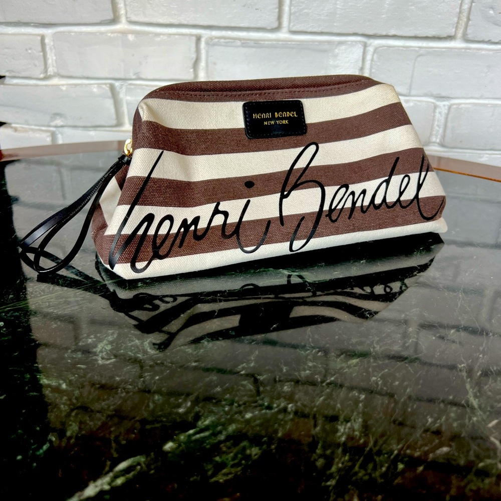 Henri Bendel zipper toilette bag